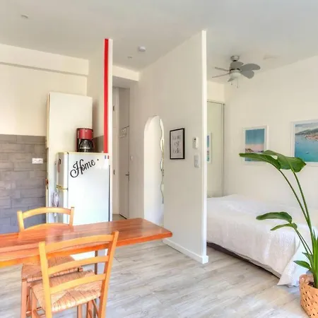 Barla Studio - Ac Apartmán Nice